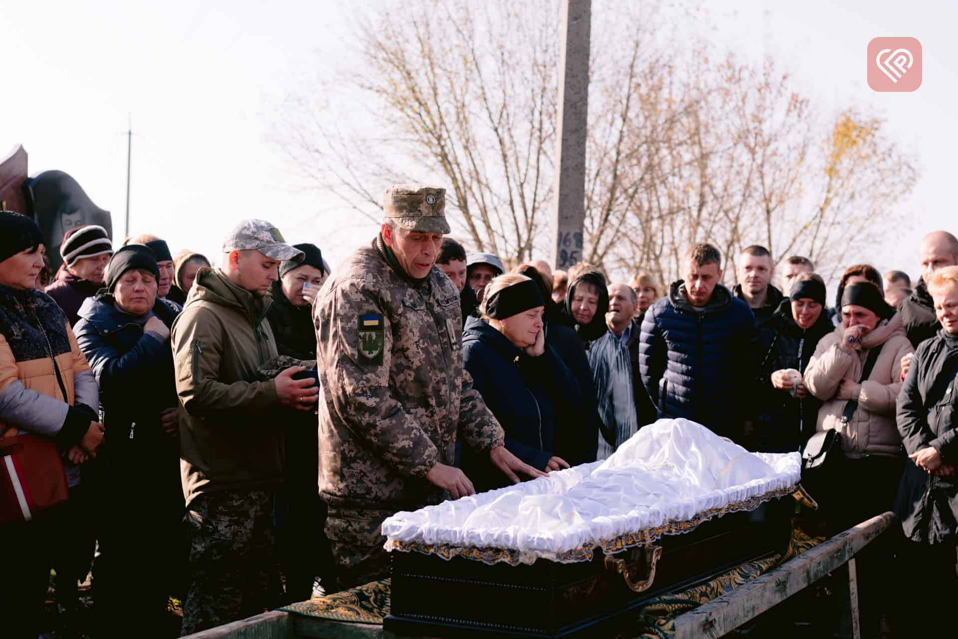 До останнього подиху утримував позиції під Бахмутом: у Переяславі попрощалися з воїном Володимиром Поліщуком