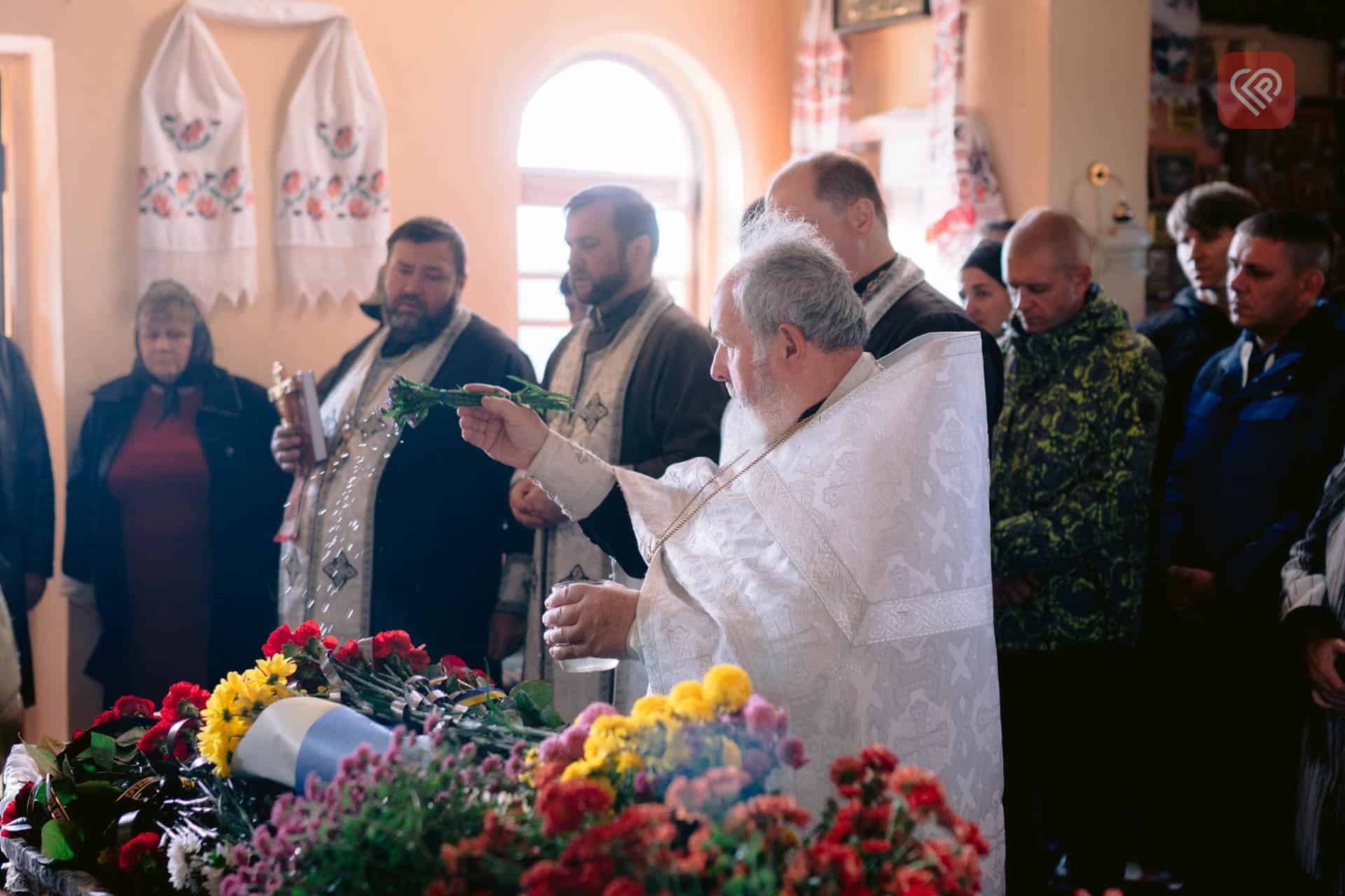 До останнього подиху утримував позиції під Бахмутом: у Переяславі попрощалися з воїном Володимиром Поліщуком