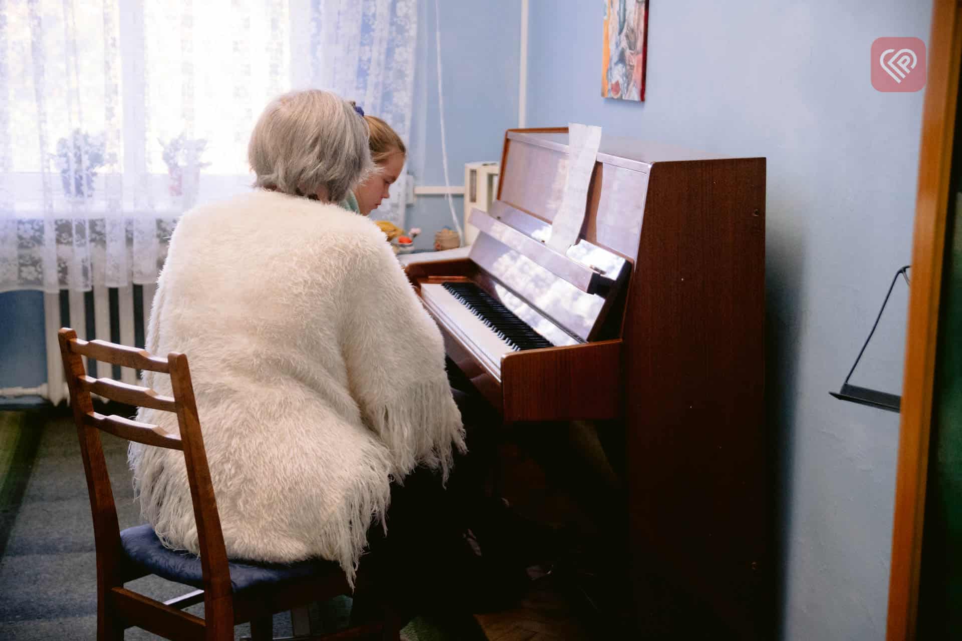«Коли стало модним усе українське, багато дітей захотіли грати на бандурі й сопілці»: як працює музична школа в Переяславі